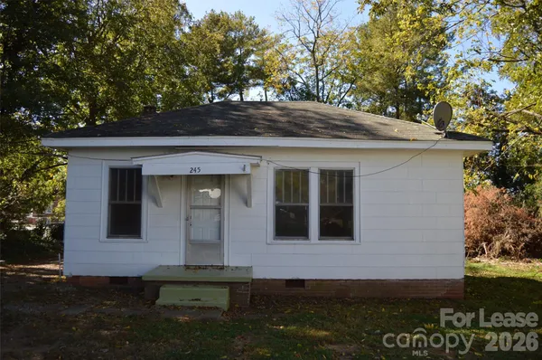 $950 | 245 North Main Street, Troutman, NC 28166