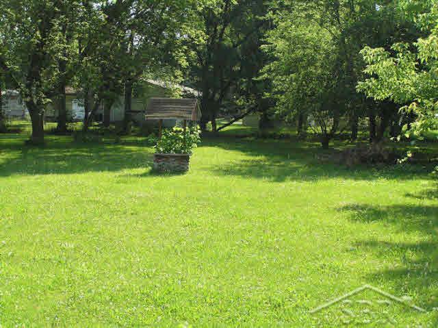 1795 Mack Road Saginaw, MI 48601 - Photo 16 of 17 20032759-15.JPG
