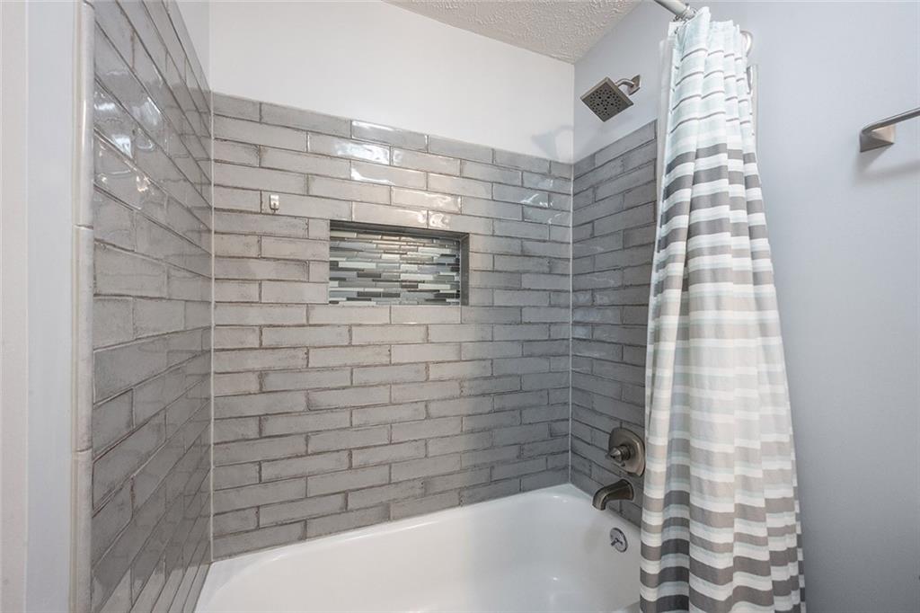 1290 East Davis Road Greenfield, IN 46140 - Photo 30 of 58 Gallery Image 30