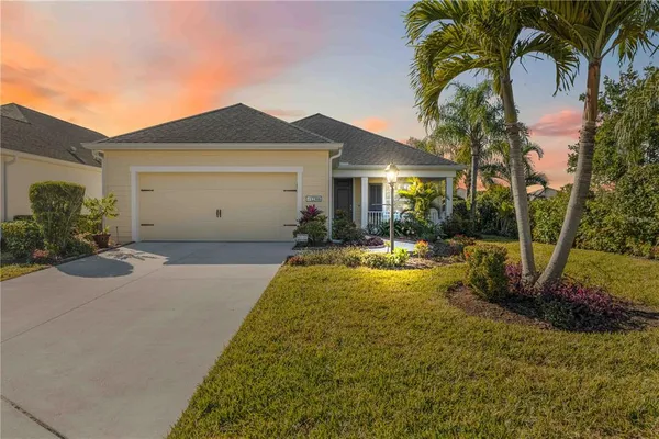 $519,900 | 12306 Half Moon Lake Terrace, Bradenton, FL 34211