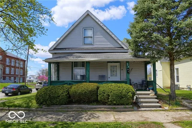 $1,395 | 879 South Tompkins Street, Shelbyville, IN 46176