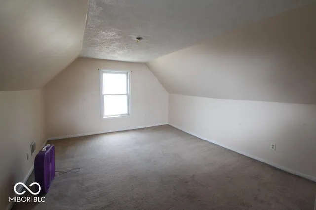 $1,395 | 879 South Tompkins Street, Shelbyville, IN 46176