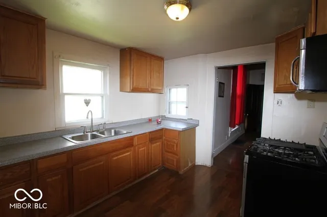 $1,395 | 879 South Tompkins Street, Shelbyville, IN 46176