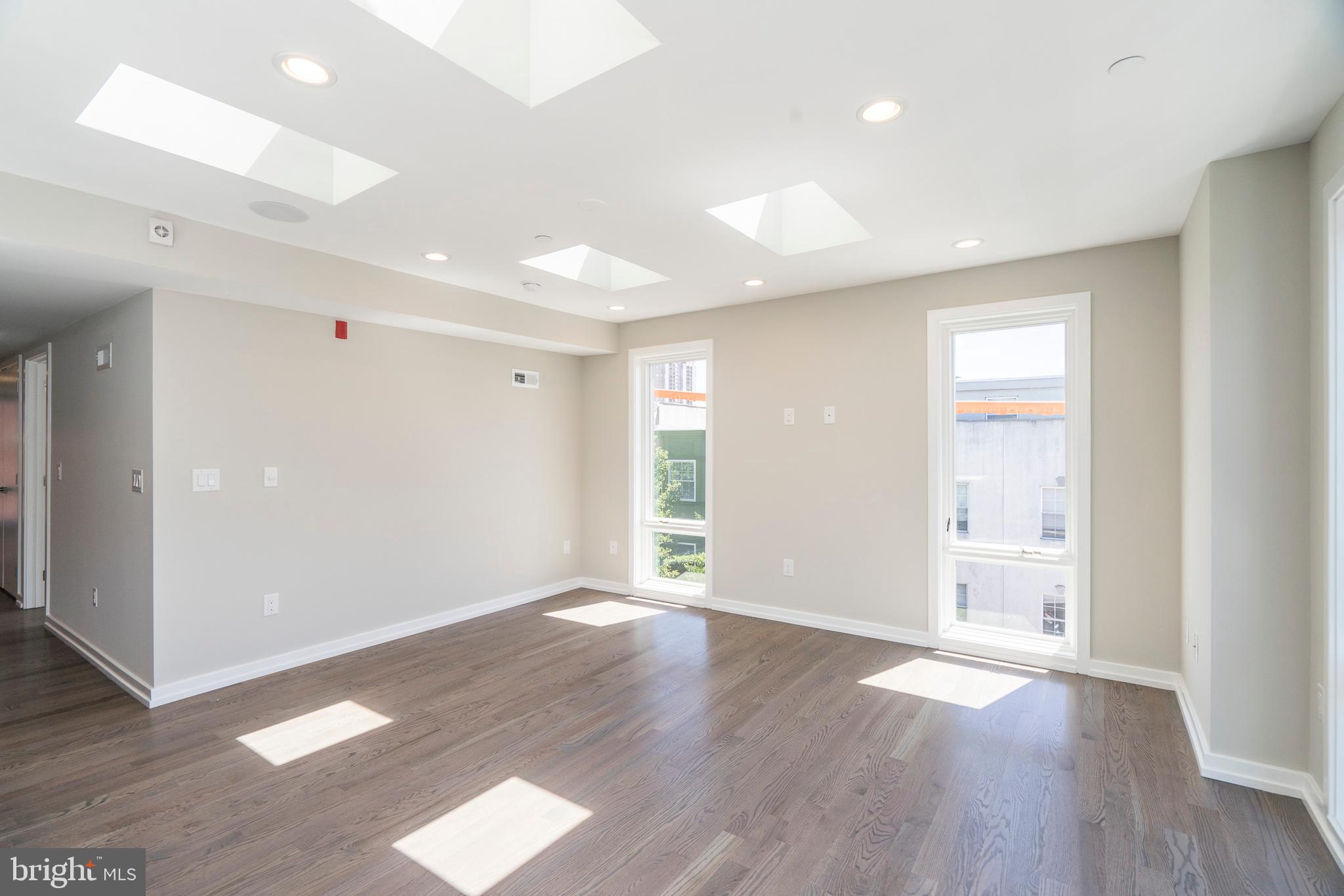 1701 Bainbridge Street, Unit 4 Philadelphia, PA 19146 - Photo 13 of 22