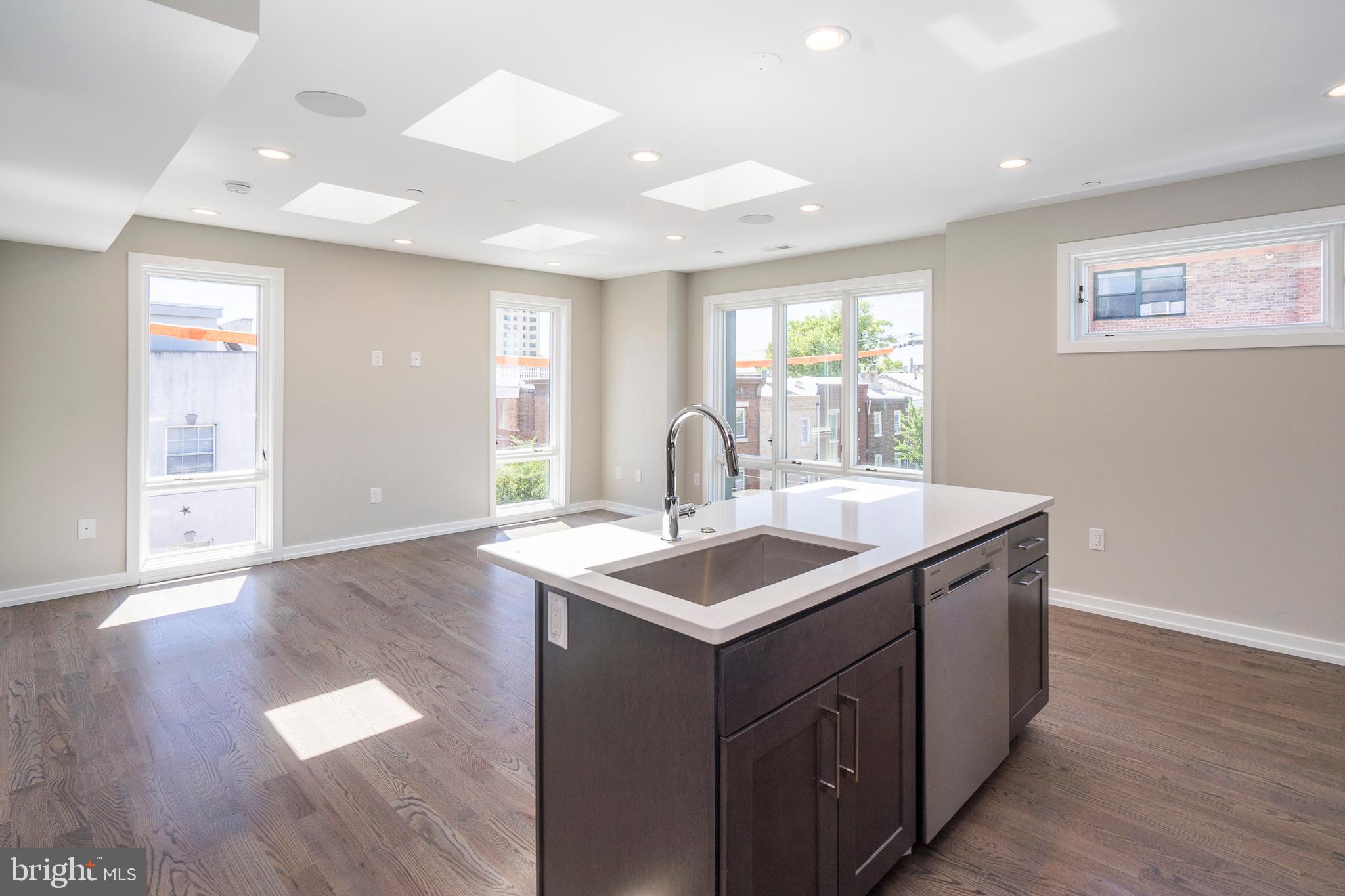 1701 Bainbridge Street, Unit 4 Philadelphia, PA 19146 - Photo 18 of 22