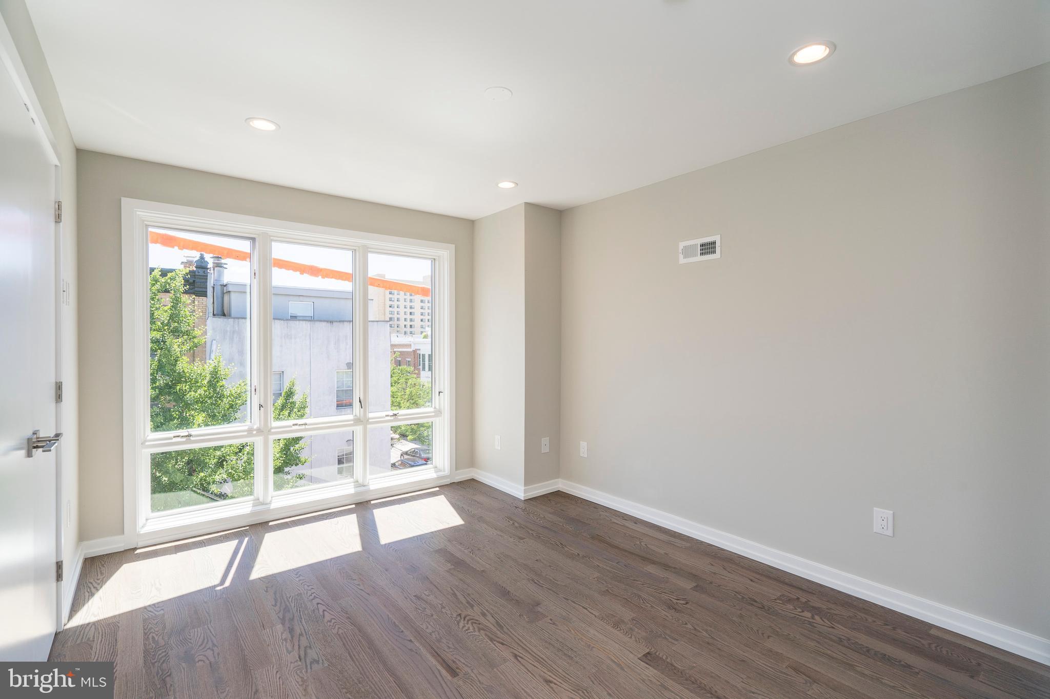 1701 Bainbridge Street, Unit 4 Philadelphia, PA 19146 - Photo 9 of 22