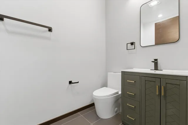 $775,000 | 5830 North Lincoln Avenue, Unit 1S, Chicago, IL 60659