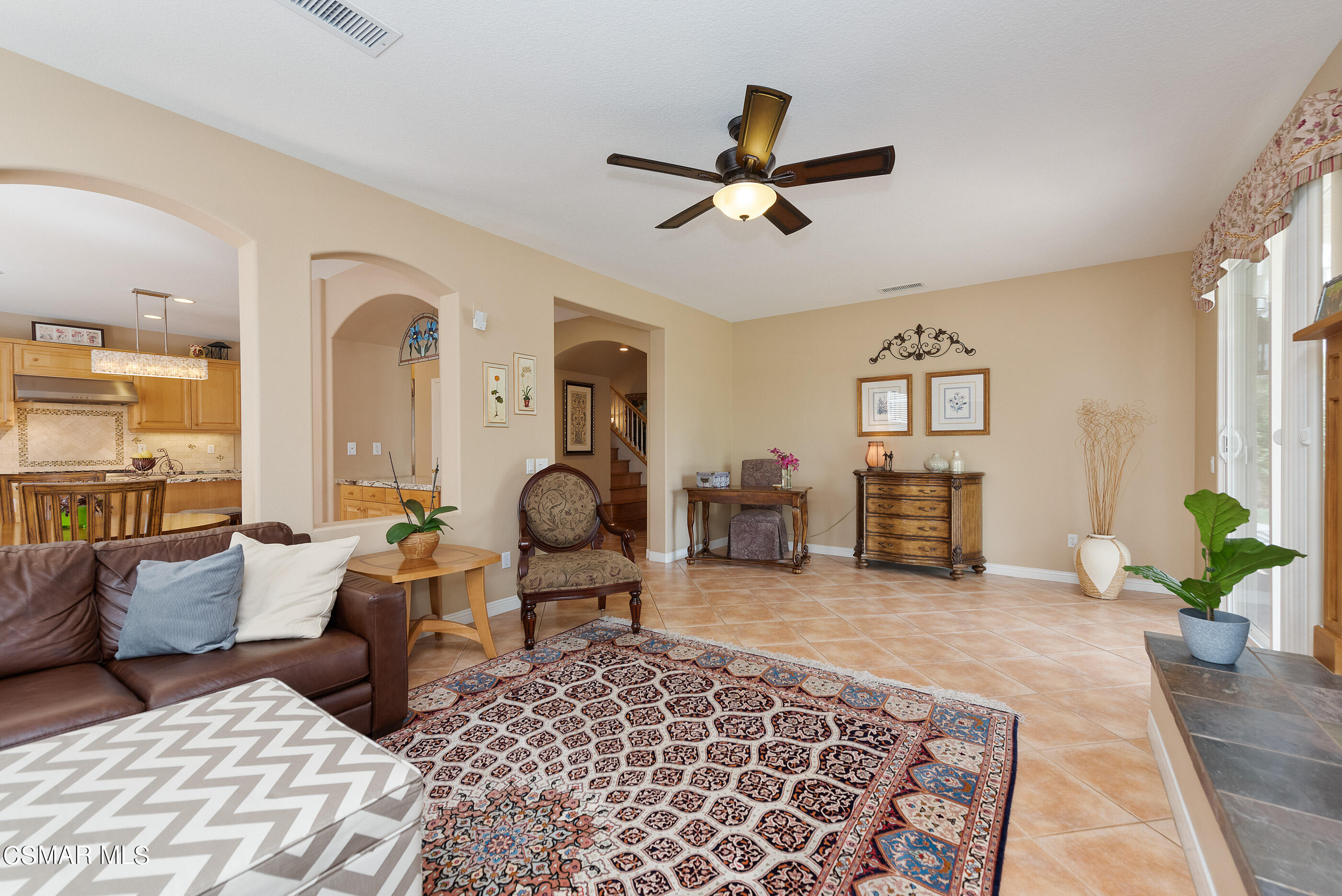 128 Laurel Ridge Drive Simi Valley, CA 93065 - Photo 14 of 66 a living room with furniture