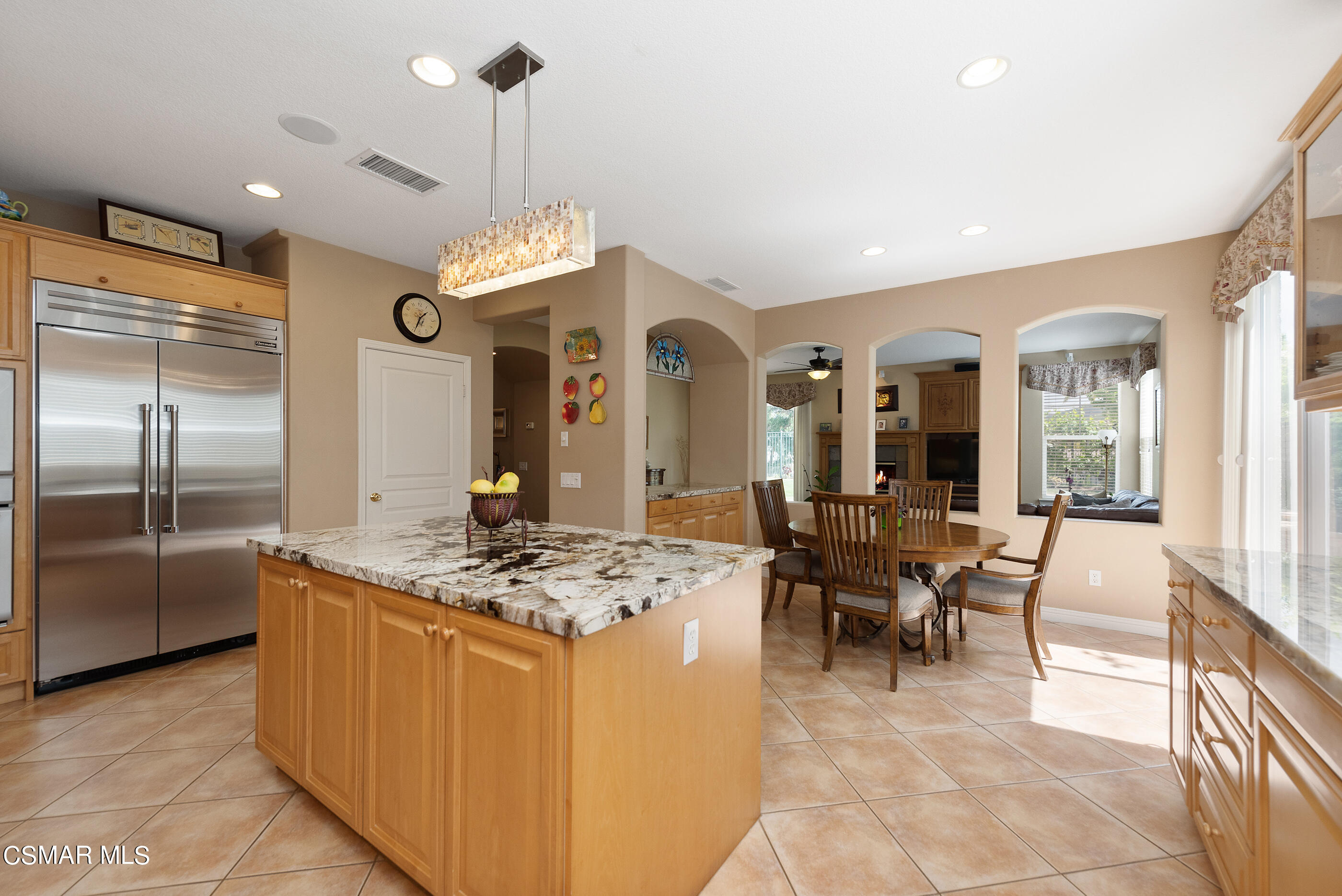 128 Laurel Ridge Drive Simi Valley, CA 93065 - Photo 22 of 66 128 Laurel Ridge Dr Simi Valley-22