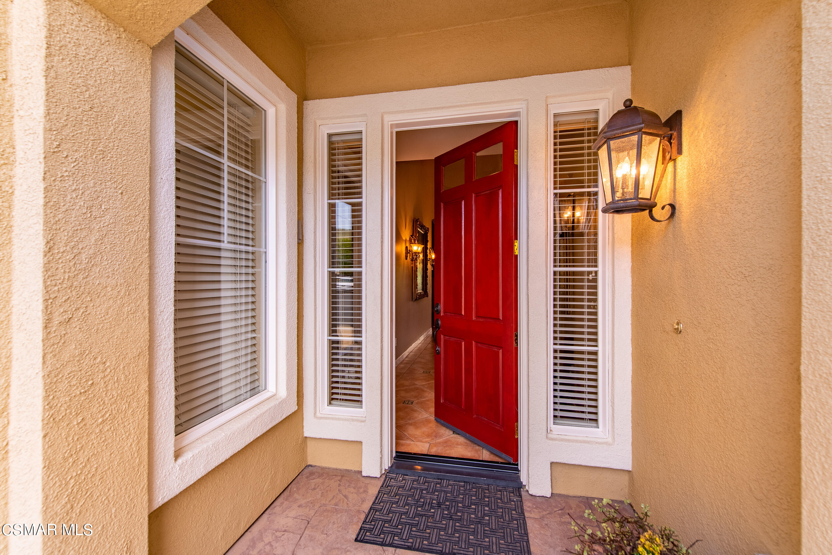 128 Laurel Ridge Drive Simi Valley, CA 93065 - Photo 4 of 66 128 Laurel Ridge Dr Simi Valley-4