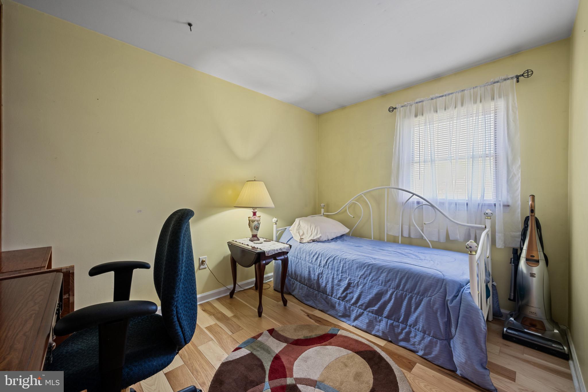 245 Candytuft Road Reisterstown, MD 21136 - Photo 20 of 40 Bedroom two hickory wood floors