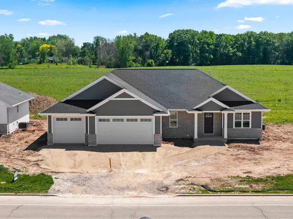 $589,900 | 3236 Willow Road, Green Bay, WI 54311