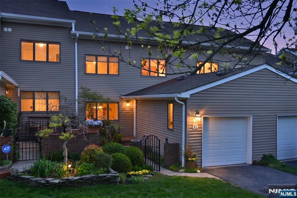 41 Litchult Lane Mahwah, NJ 07430 - Photo 3 of 50 a house view with a garden space