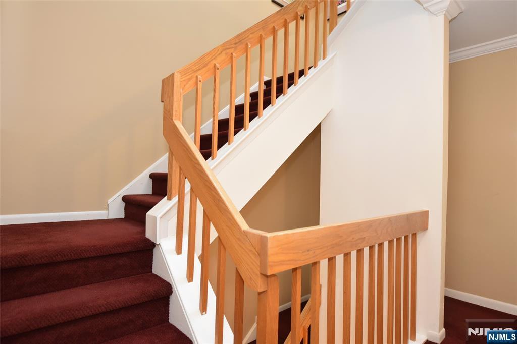 41 Litchult Lane Mahwah, NJ 07430 - Photo 31 of 50 a view of entryway