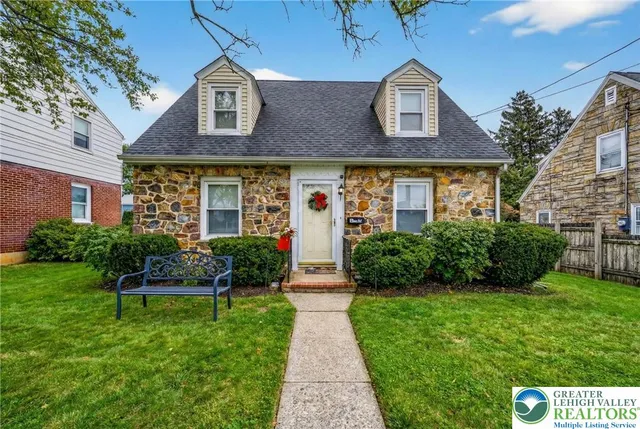 $309,900 | 1728 Jefferson Avenue, Bethlehem, PA 18017