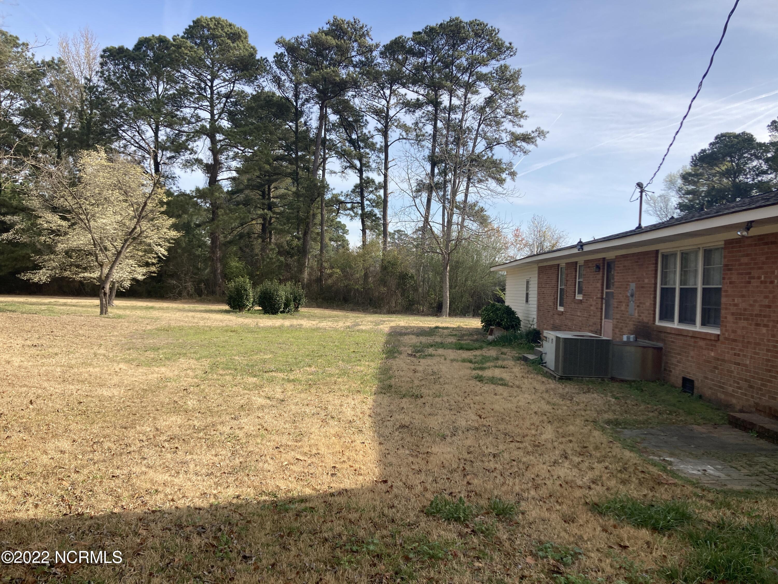 2808 Beulah Road Clinton, NC 28328 - Photo 29 of 32 IMG_9683