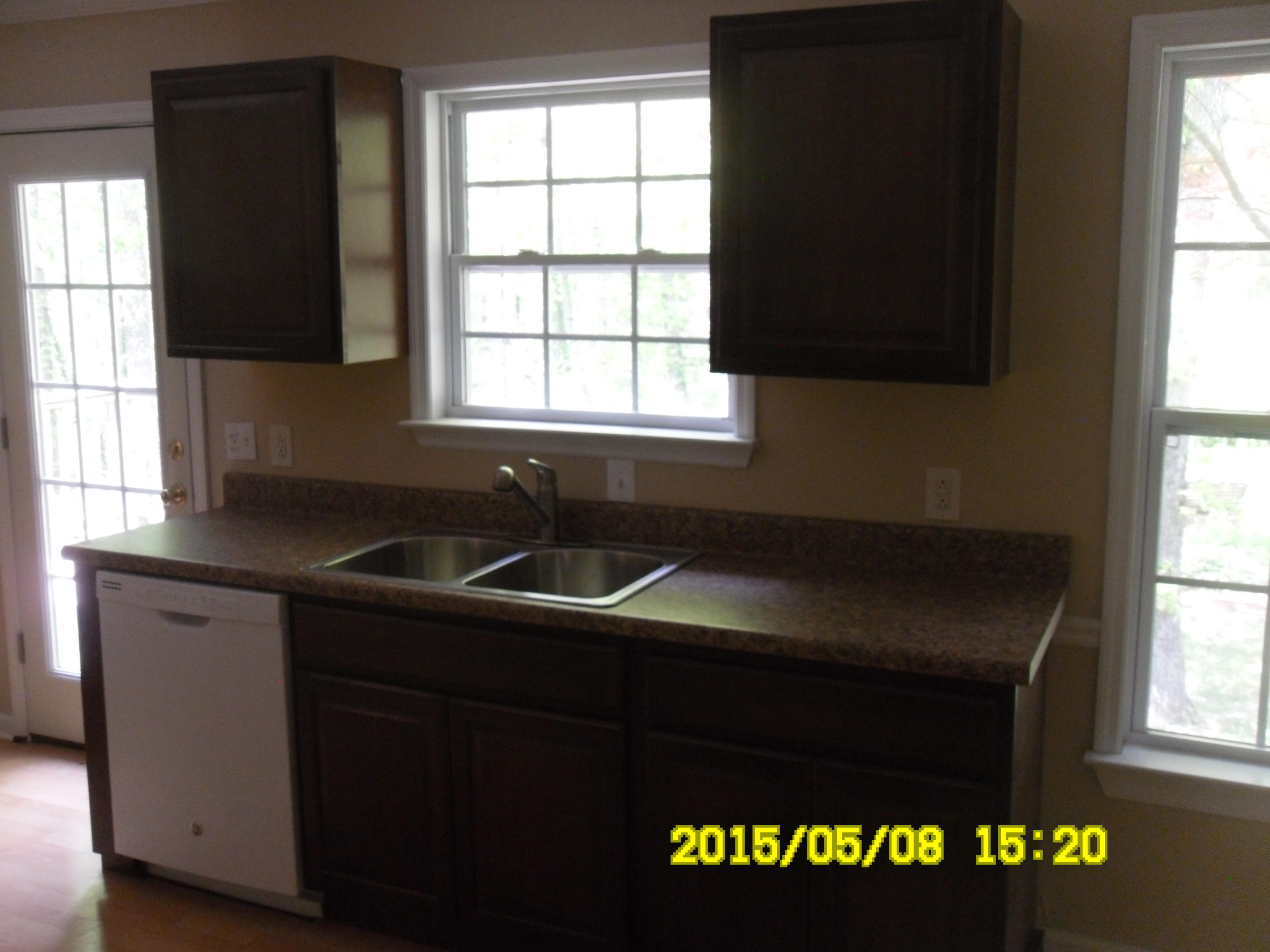 6913 Sawyer Road Signal Mountain, TN 37377 - Photo 3 of 15 SAM_6970