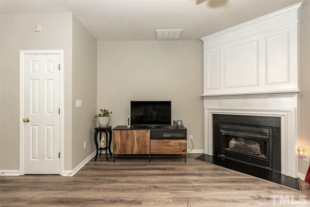 1636 Brook Fern Way Raleigh, NC 27609 - Photo 15 of 30