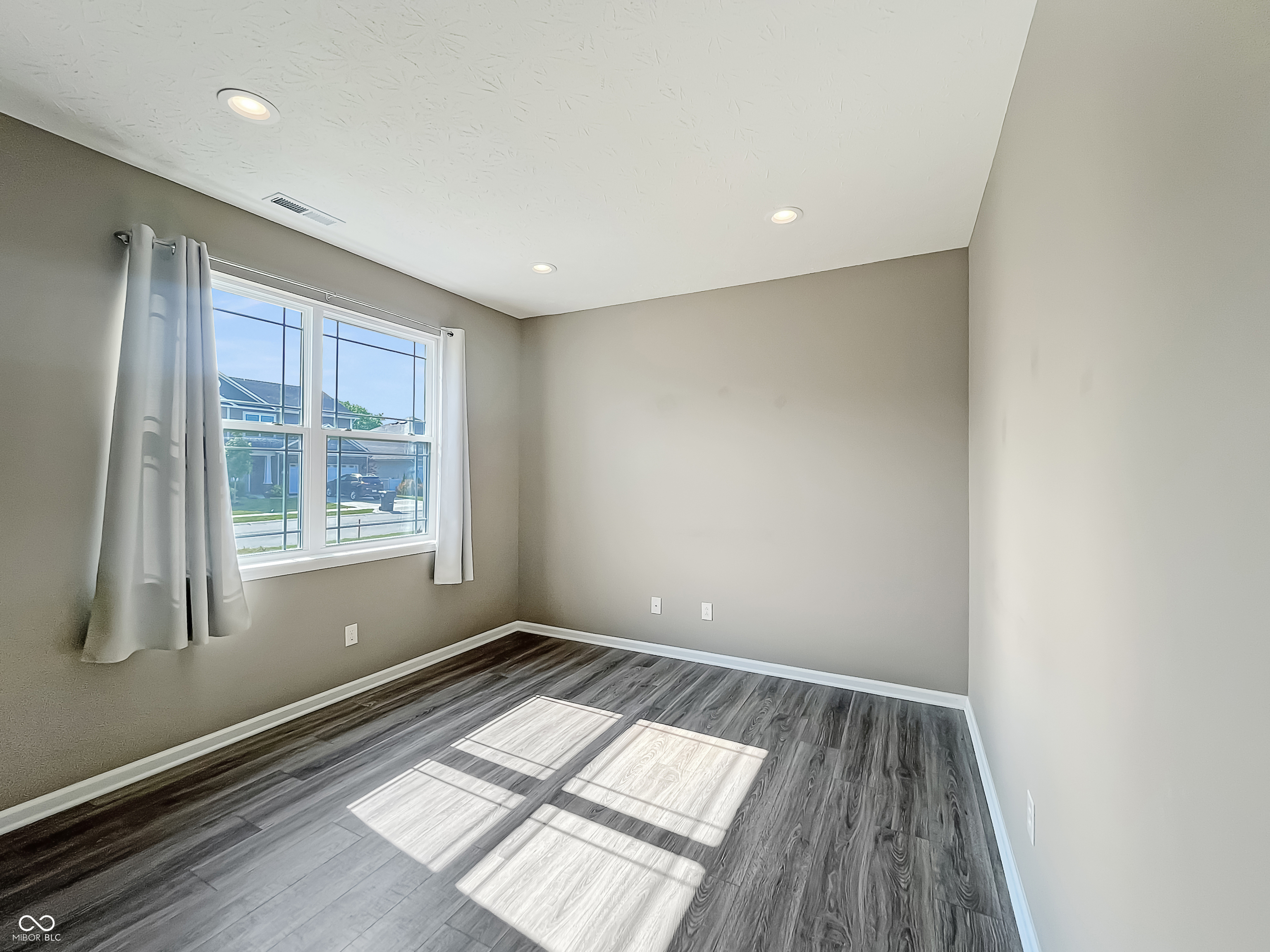 673 Ballycastle Court Pendleton, IN 46064 - Photo 6 of 14