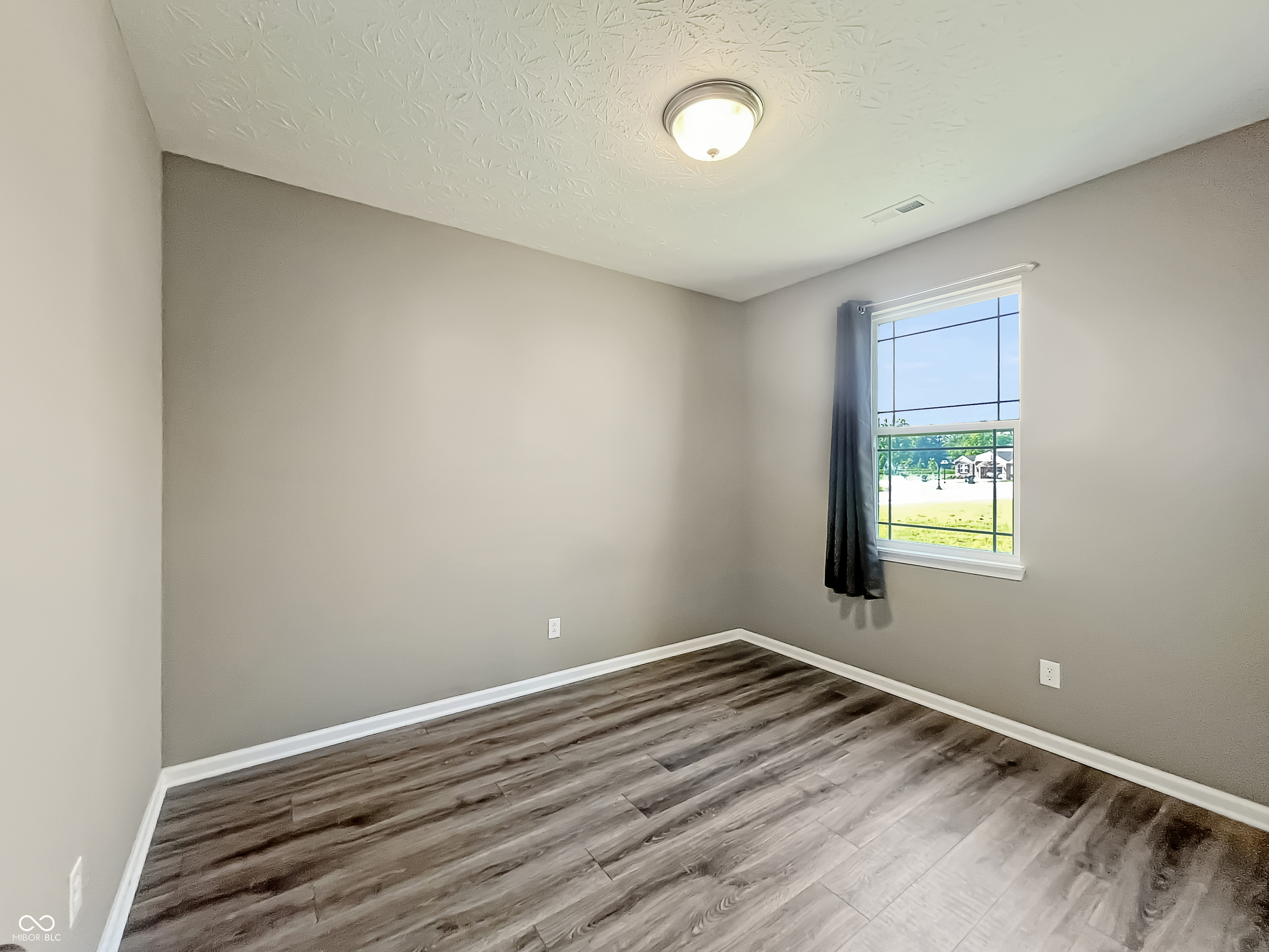 673 Ballycastle Court Pendleton, IN 46064 - Photo 9 of 14