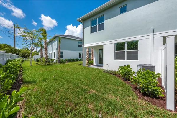 $3,700 | 542 Parsons Way, Deerfield Beach, FL 33442