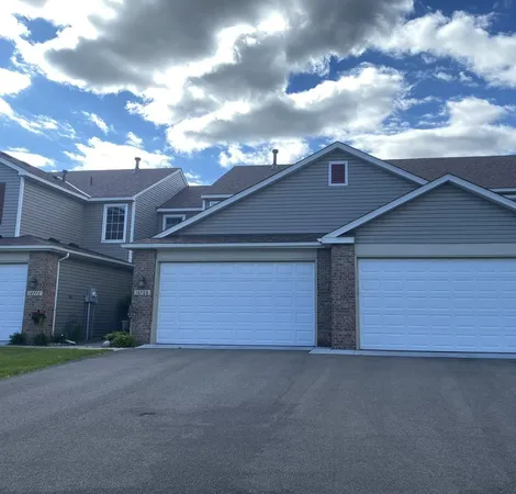 $2,100 | 16768 39th Avenue North, Minneapolis, MN 55446