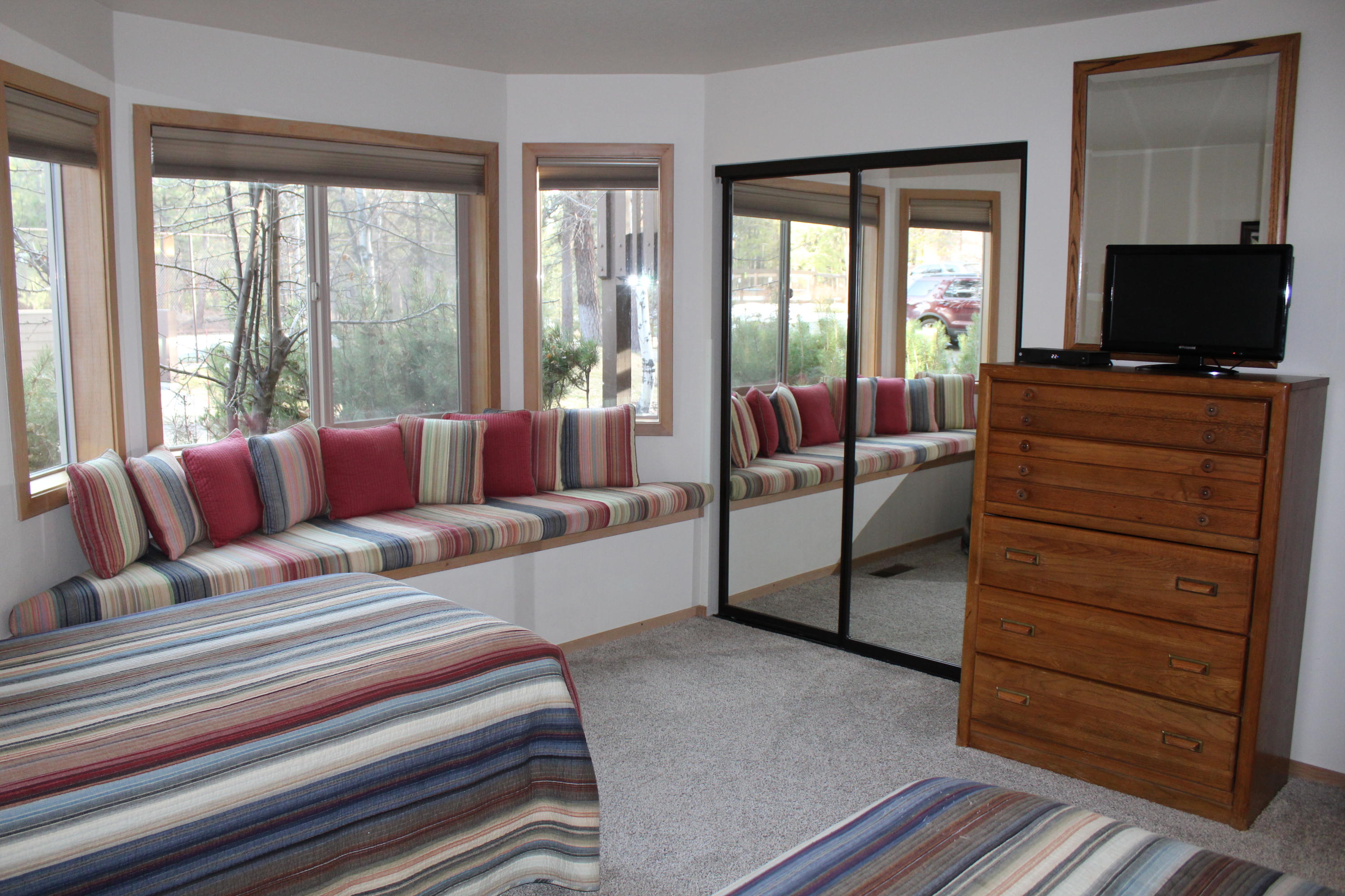 57351-19b2 Beaver Ridge Loop Sunriver, OR 97707 - Photo 12 of 22 12-Gbed-R19