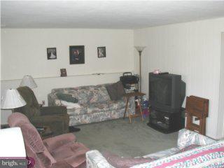 23 Rock Royal Road Hamilton, NJ 08620 - Photo 4 of 6