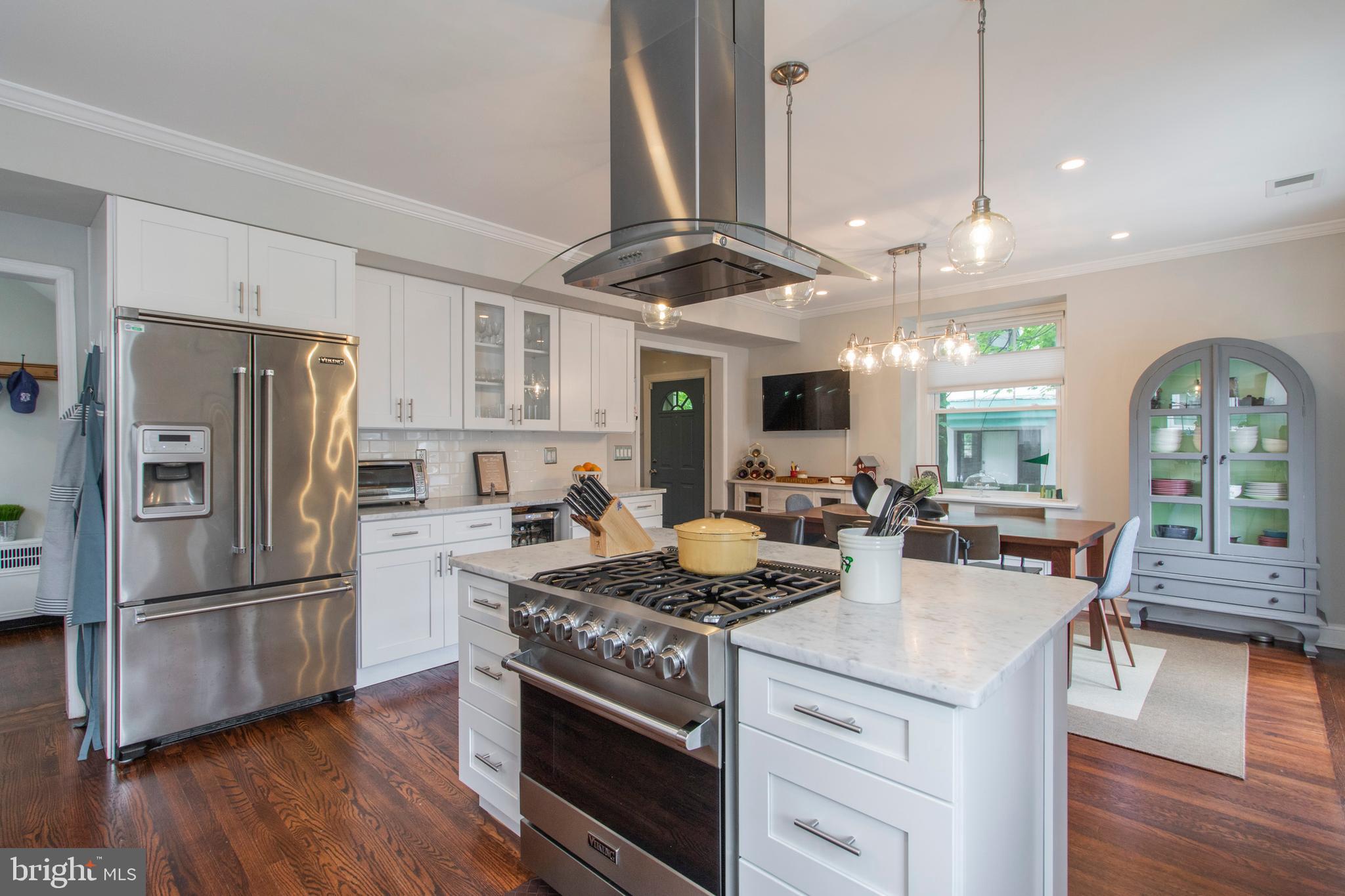 513 Murdoch Road Philadelphia, PA 19119 - Photo 9 of 54