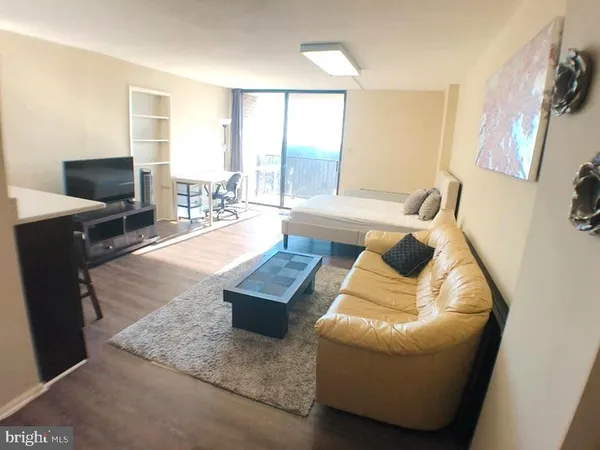 $1,750 | 118 Monroe Street, Unit 1311, Rockville, MD 20850