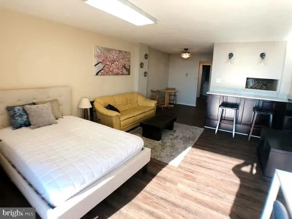 $1,750 | 118 Monroe Street, Unit 1311, Rockville, MD 20850