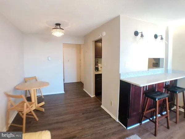 $1,750 | 118 Monroe Street, Unit 1311, Rockville, MD 20850