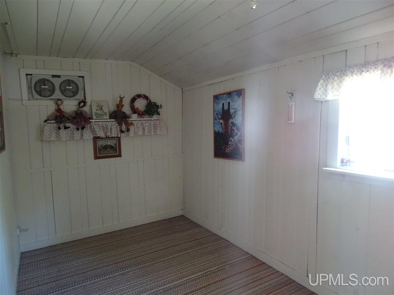3883 Town Rd AA Florence, WI 54121 - Photo 10 of 18 Gallery Image 10