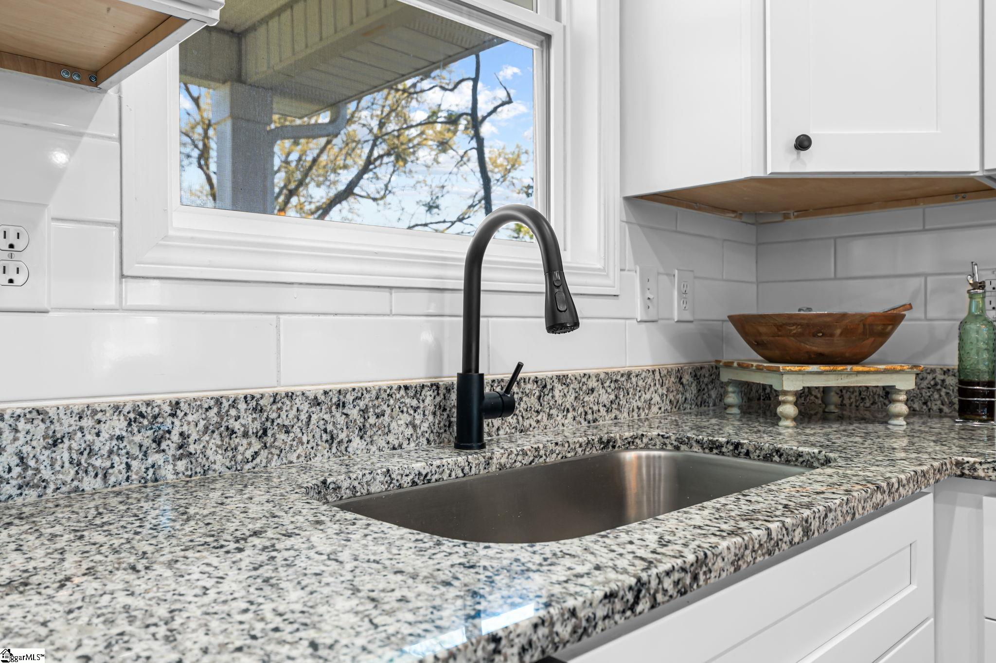 13 Bigby Street Greenville, SC 29607 - Photo 16 of 34