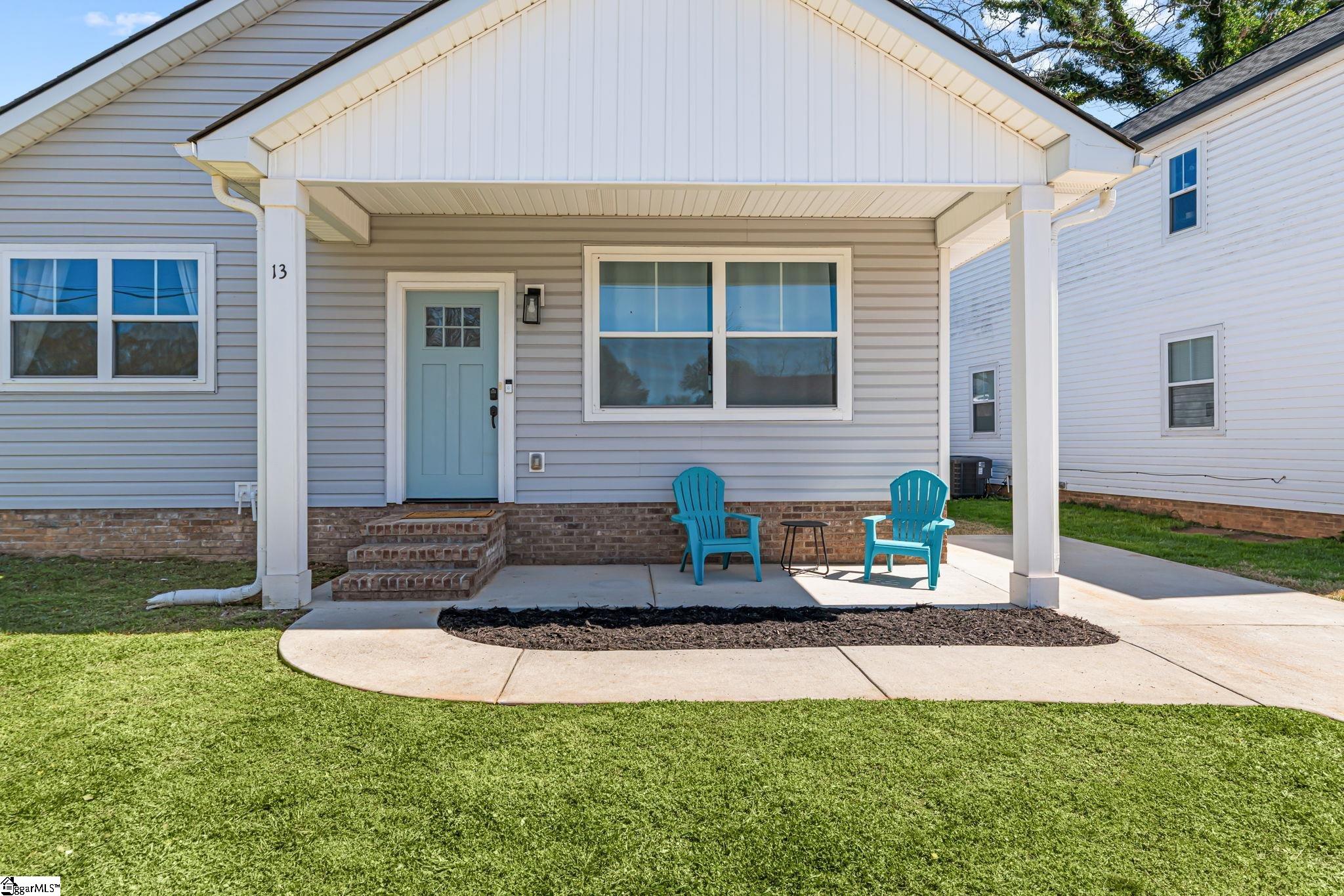 13 Bigby Street Greenville, SC 29607 - Photo 3 of 34