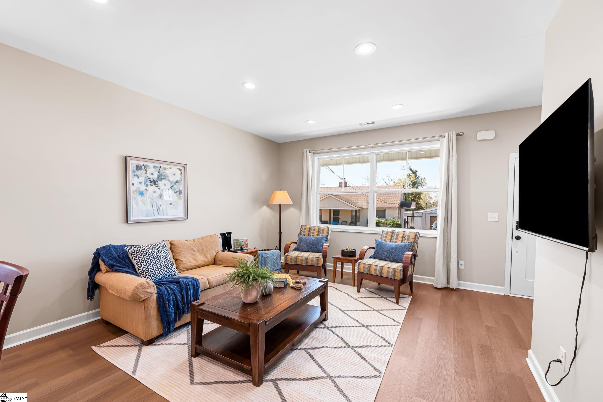 13 Bigby Street Greenville, SC 29607 - Photo 9 of 34