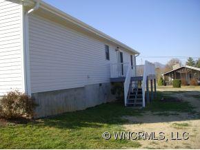 92 Liberty Road Candler, NC 28715 - Photo 9 of 10 Gallery Image 9