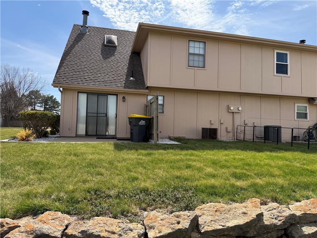 3605 Southwest Jackson Street Blue Springs, MO 64015 - Photo 2 of 2
