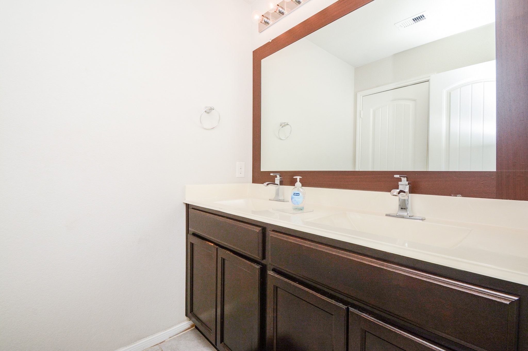 342 Glencarry Trail Rosharon, TX 77583 - Photo 6 of 21 Gallery Image 6