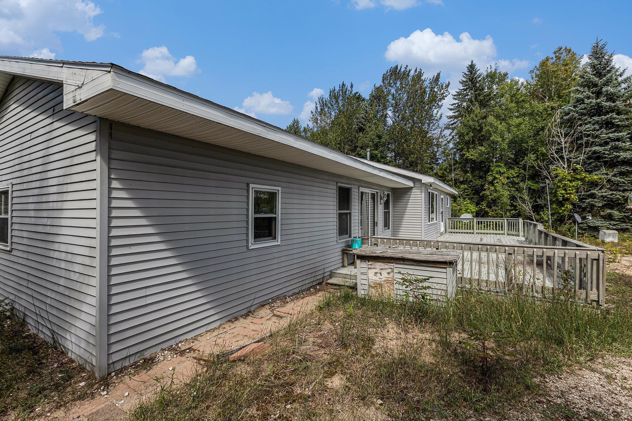 18680 Mission Road Traverse City, MI 49686 - Photo 22 of 28 1938254-54d76fe3-3f35-4516-b25c-362293fb83ee.JPG