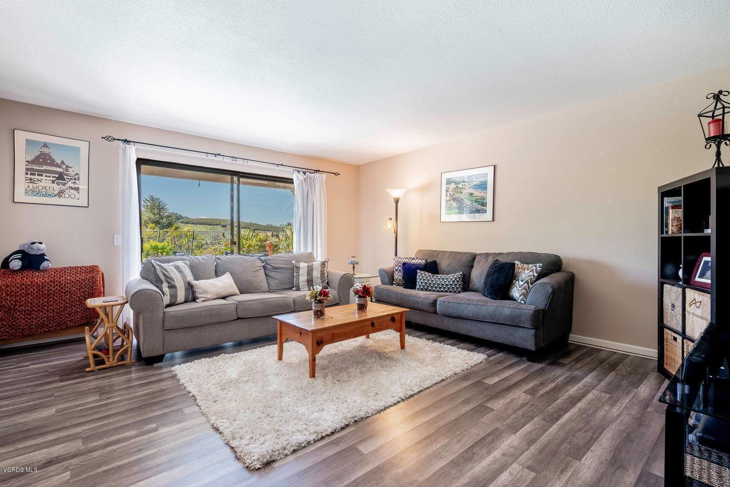 13762 Gunsmoke Road Moorpark, CA 93021 - Photo 15 of 36 a living room with furniture and a window