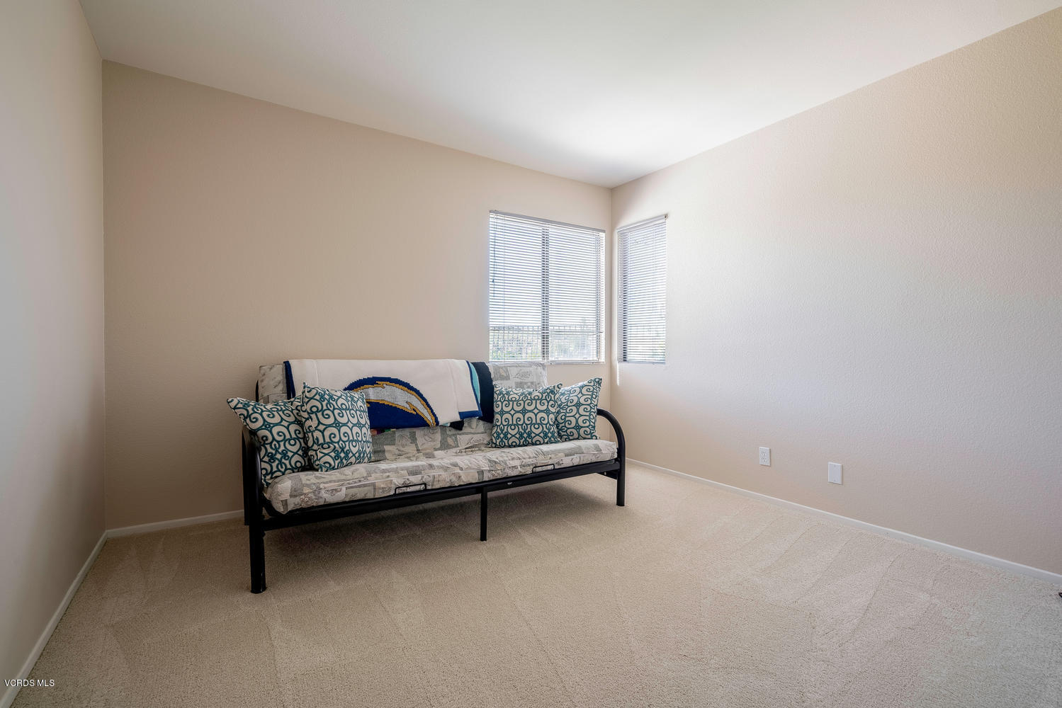 13762 Gunsmoke Road Moorpark, CA 93021 - Photo 20 of 36 a living room with furniture and a window