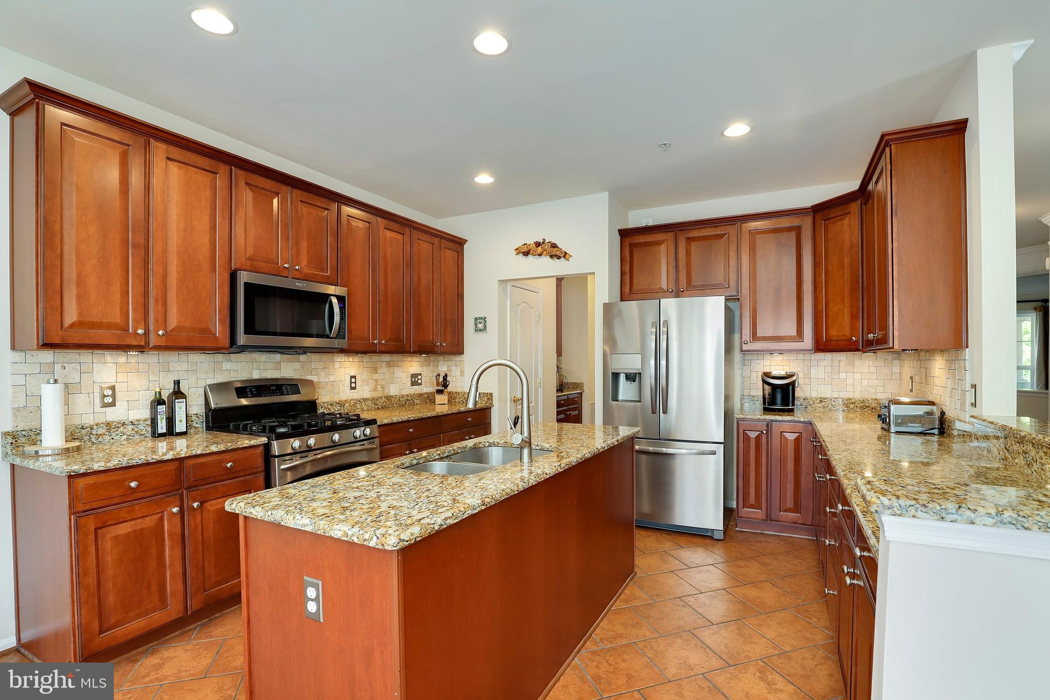 23906 Grapevine Ridge Terrace Clarksburg, MD 20871 - Photo 12 of 45 Gallery Image 12