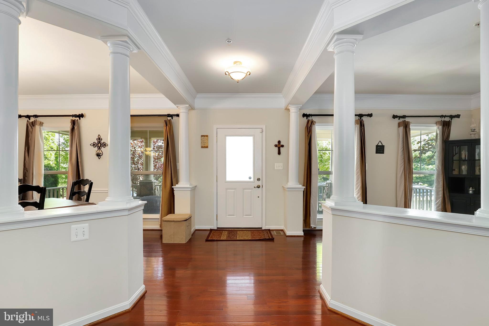 23906 Grapevine Ridge Terrace Clarksburg, MD 20871 - Photo 4 of 45 Gallery Image 4