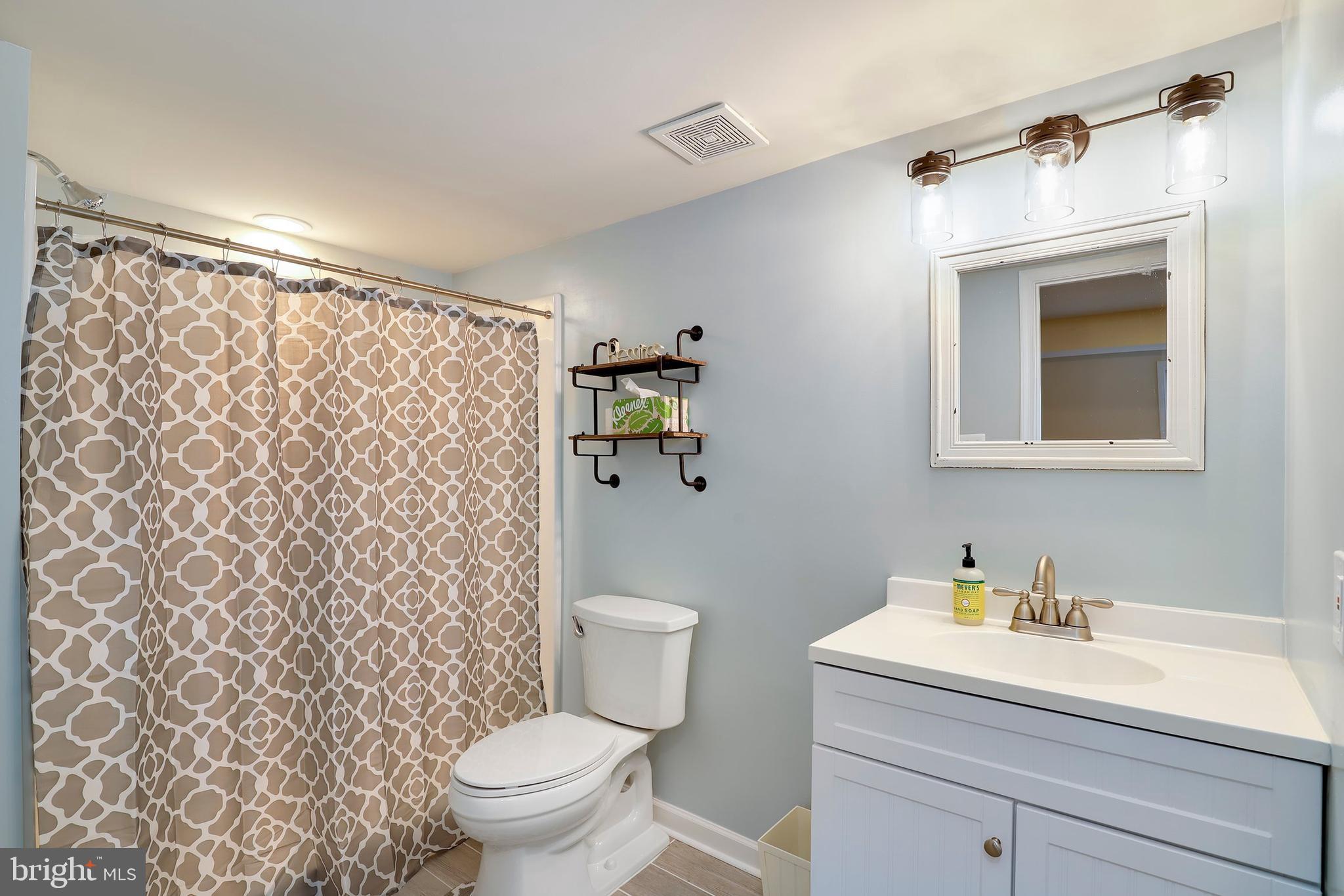 23906 Grapevine Ridge Terrace Clarksburg, MD 20871 - Photo 38 of 45 Gallery Image 38