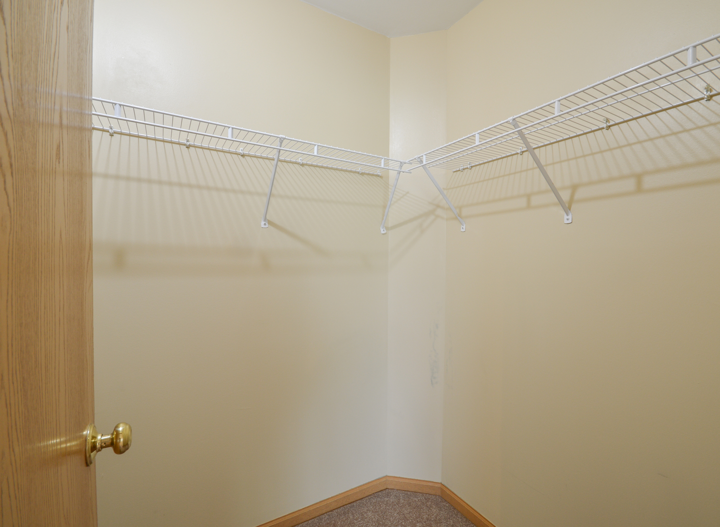 776 River Walk Drive Wheeling, IL 60090 - Photo 16 of 25 a view of a rack on the wall