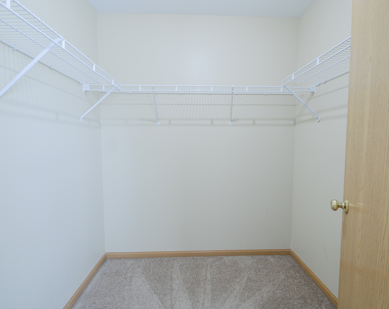 776 River Walk Drive Wheeling, IL 60090 - Photo 20 of 25 a view of a room