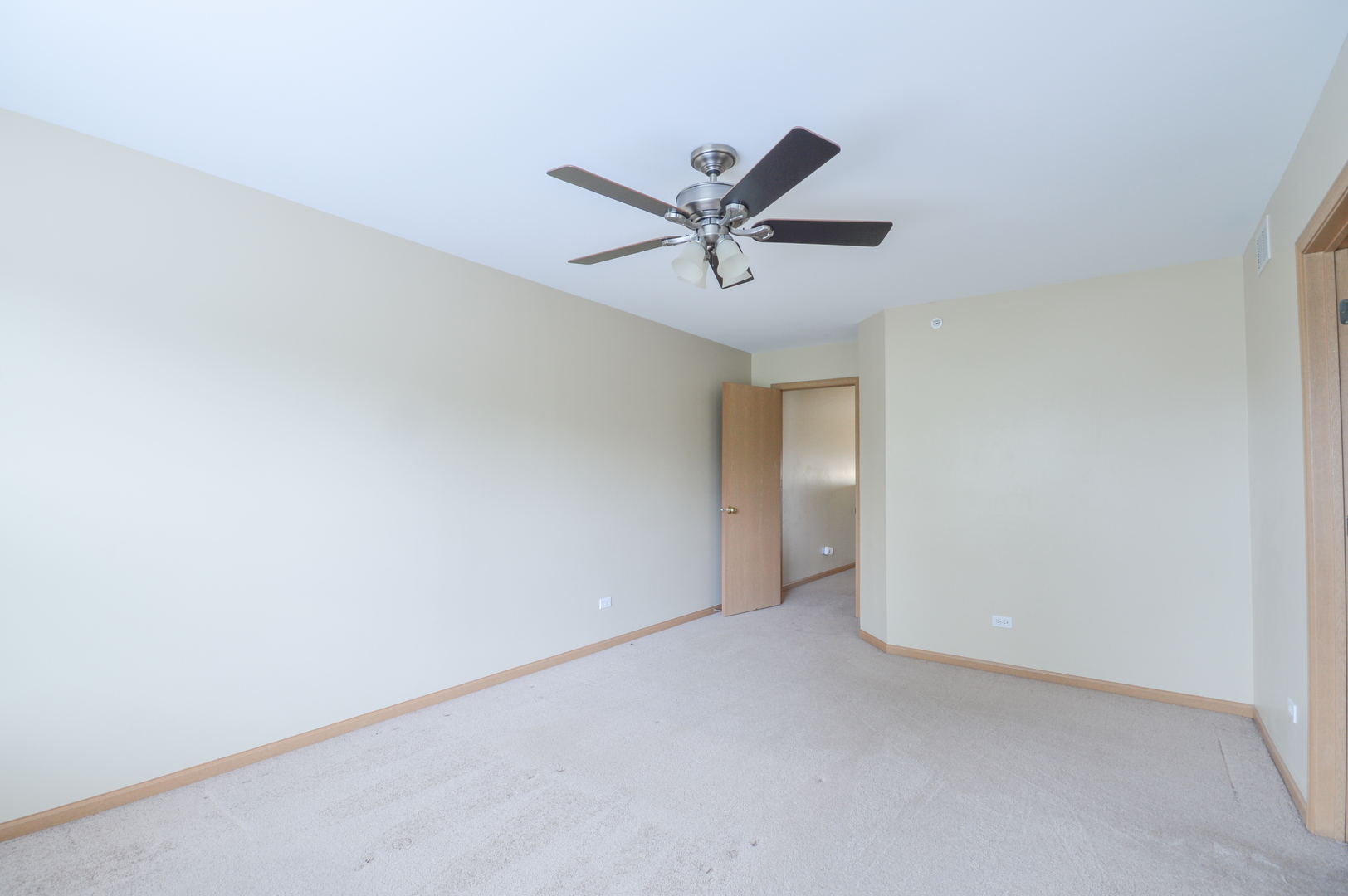 776 River Walk Drive Wheeling, IL 60090 - Photo 21 of 25 a view of an empty room