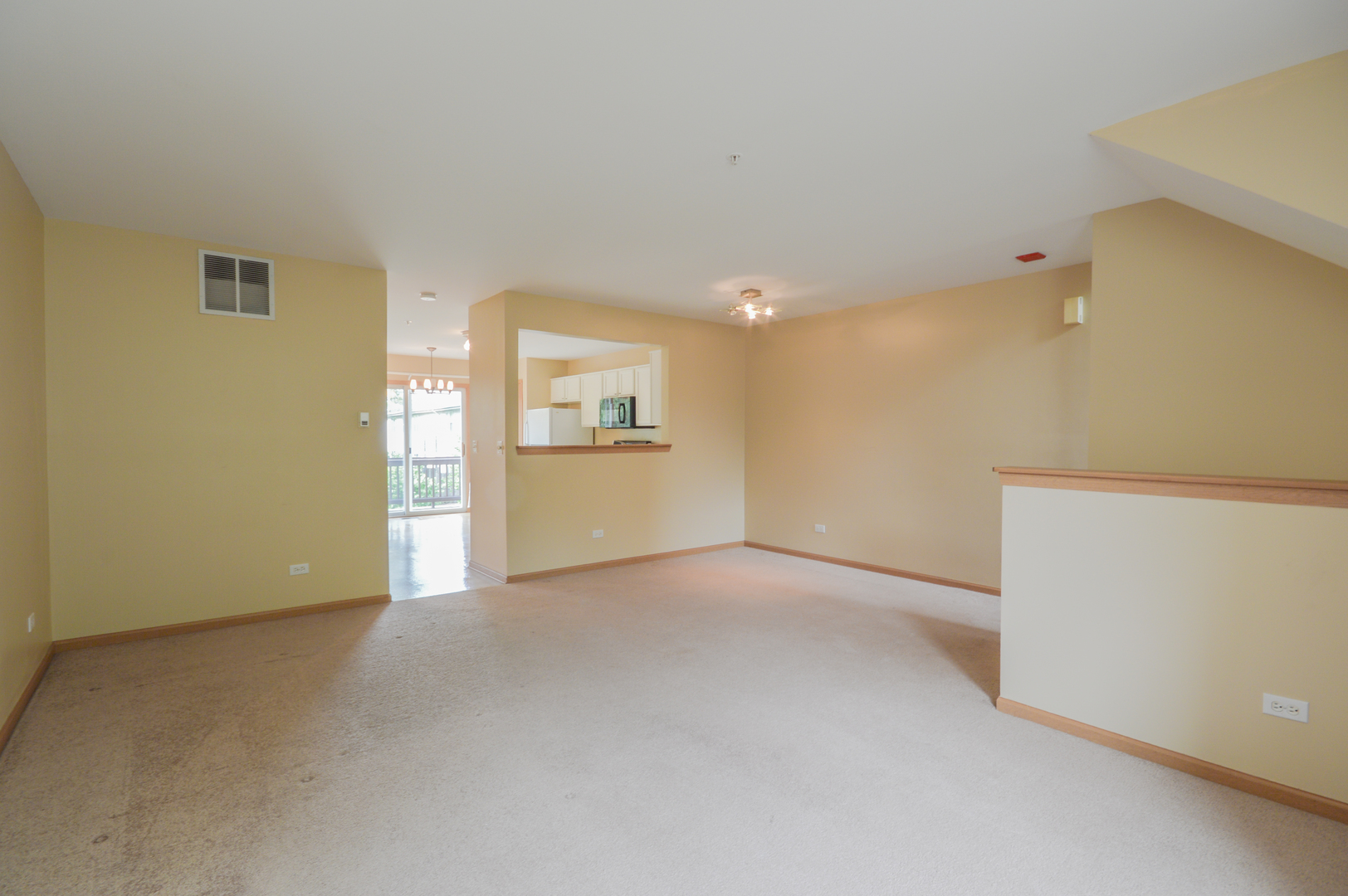 776 River Walk Drive Wheeling, IL 60090 - Photo 5 of 25 a view of an empty room with a window