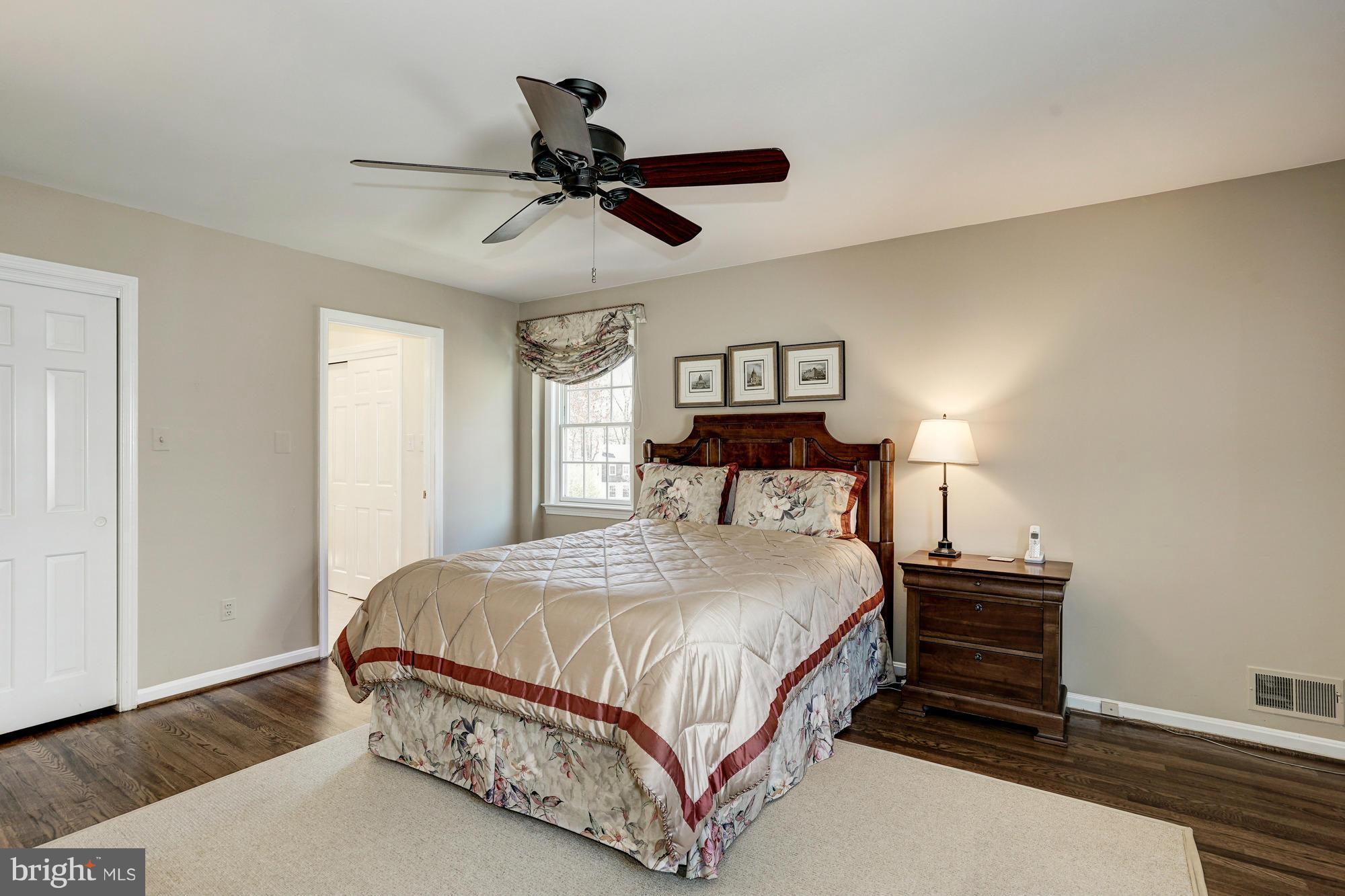 1170 Colonial Road McLean, VA 22101 - Photo 14 of 29 Bedroom (Master)